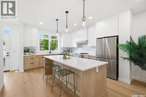 1516 Ewart Avenue, Saskatoon, SK 