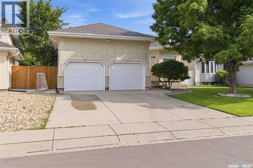 131 MENDEL CRESCENT  Saskatoon, SK S7J 5J7