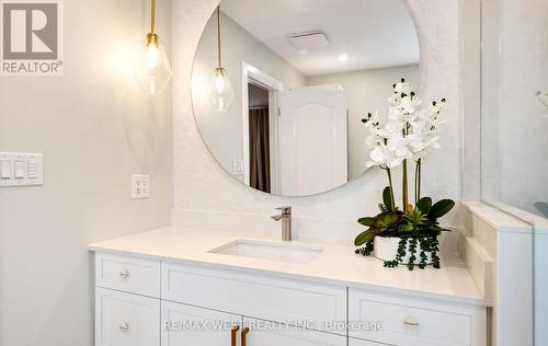 11 Beehive Drive, Caledon, ON 