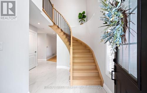 11 Beehive Drive, Caledon, ON 