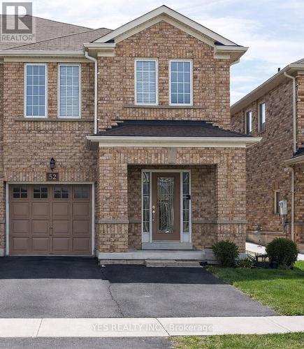 52 HOLLINGSWORTH CIRCLE  Brampton, ON L7A 0J7