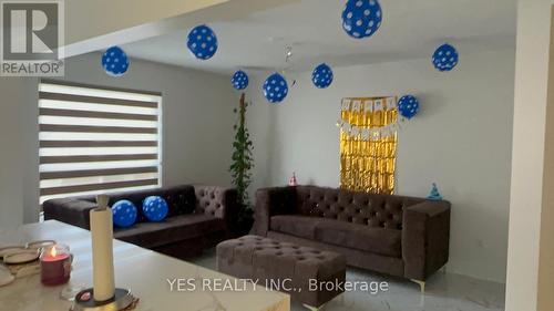 52 Hollingsworth Circle, Brampton, ON - Indoor
