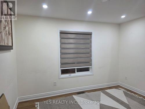 52 Hollingsworth Circle, Brampton, ON - Indoor Photo Showing Other Room