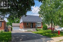 156 CHARLOTTE Street Hamilton, ON L8K 4V4