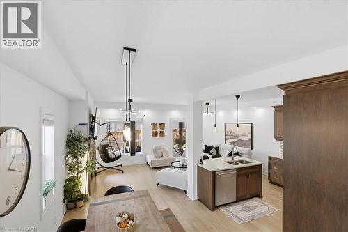 275 Falconridge Drive, Kitchener, ON 