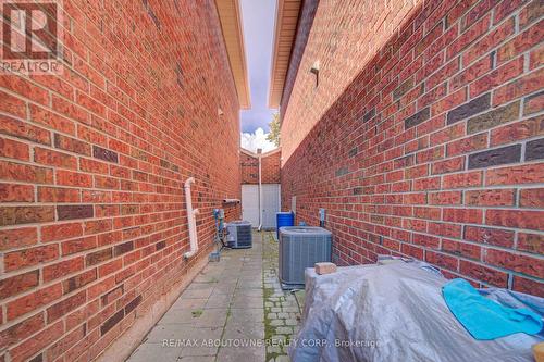 1140 Avondale Drive, Oakville, ON 