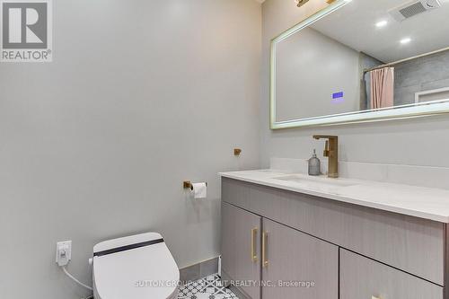 7641 Anaka Drive, Mississauga, ON - Indoor Photo Showing Bathroom