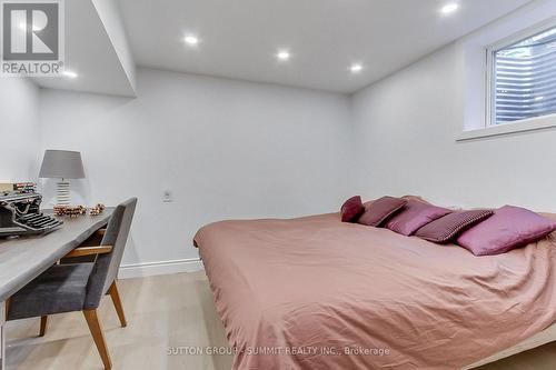 7641 Anaka Drive, Mississauga, ON - Indoor Photo Showing Bedroom