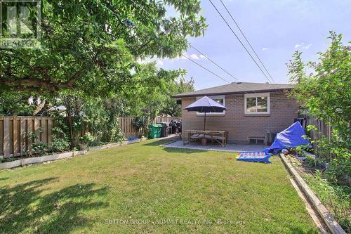 7641 Anaka Drive, Mississauga, ON - Outdoor