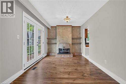 19 Burns Place, Caledonia, ON - Indoor Photo Showing Other Room