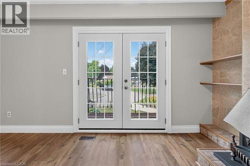 19 Burns Place, Caledonia, ON - Indoor Photo Showing Other Room