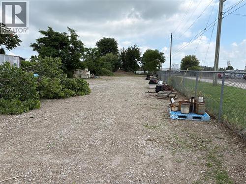 15 Ivan Street, Chatham, ON 