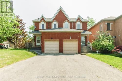 50 WIDDIFIELD AVENUE  Newmarket, ON L3X 1Z4