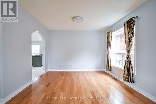 17 Crompton Drive, Barrie, ON 