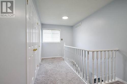 17 Crompton Drive, Barrie, ON 
