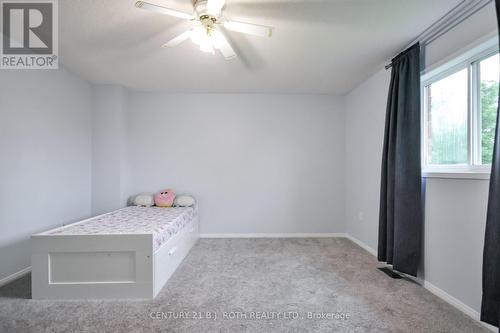 17 Crompton Drive, Barrie, ON 
