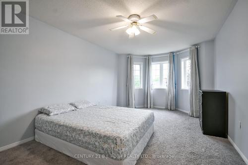 17 Crompton Drive, Barrie, ON 