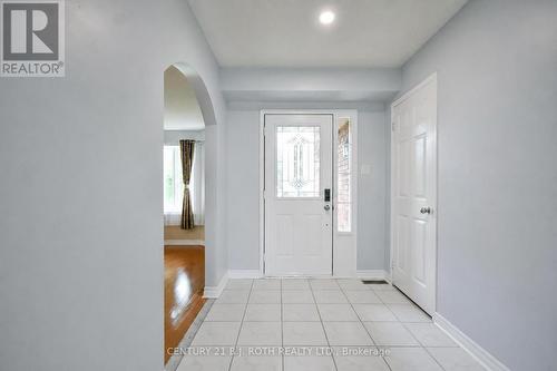 17 Crompton Drive, Barrie, ON 