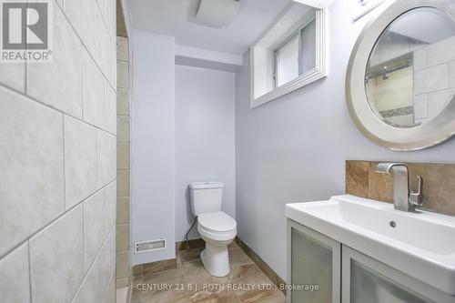 17 Crompton Drive, Barrie, ON 