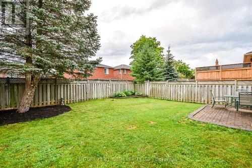 17 Crompton Drive, Barrie, ON 