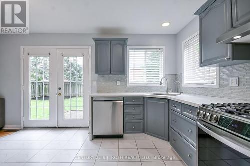 17 Crompton Drive, Barrie, ON 