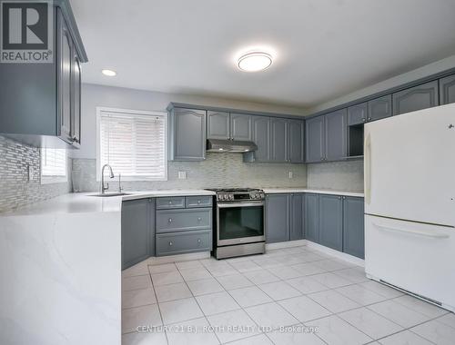 17 Crompton Drive, Barrie, ON 