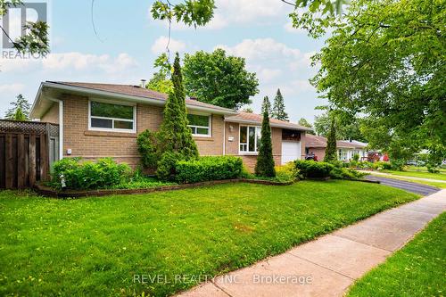 67 CARLTON DRIVE  Orangeville, ON L9W 2X8