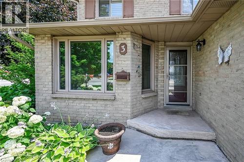 3 Ridgemount Drive, Hamilton, ON 