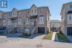 8 - 5080 FAIRVIEW STREET Burlington (Appleby), ON L7L 7E9