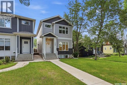 1402 Wiggins Avenue S, Saskatoon, SK - Outdoor With Facade