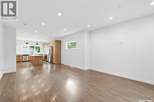 1402 Wiggins Avenue S, Saskatoon, SK - Indoor