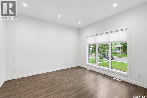 1402 Wiggins Avenue S, Saskatoon, SK - Indoor Photo Showing Other Room