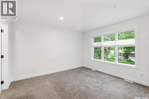 1402 Wiggins Avenue S, Saskatoon, SK - Indoor Photo Showing Other Room