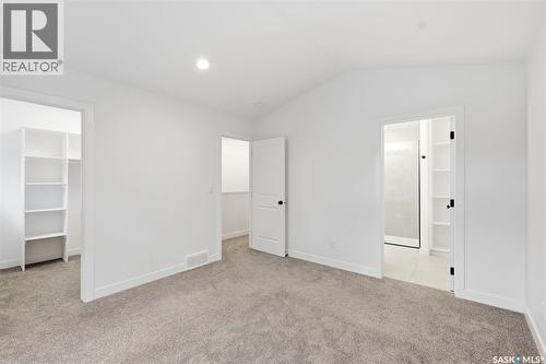 1402 Wiggins Avenue S, Saskatoon, SK - Indoor Photo Showing Other Room