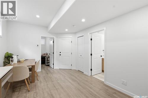 1402 Wiggins Avenue S, Saskatoon, SK - Indoor