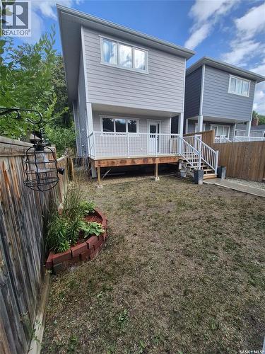 1402 Wiggins Avenue S, Saskatoon, SK - Outdoor With Deck Patio Veranda