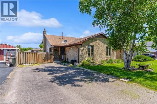 49 GROVE Avenue  St. Catharines, ON L2P 1C9