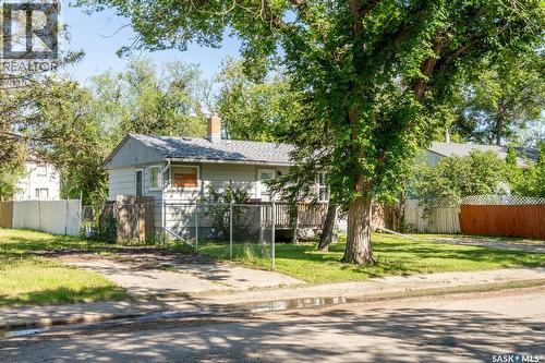 725 Cameron Street, Regina, SK 