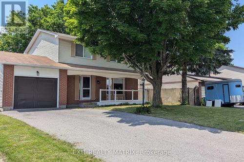 30 BARTLEY CRESCENT  Ottawa, ON K2J 2J7