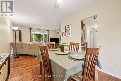 30 Bartley Crescent, Ottawa, ON - Indoor Photo Showing Dining Room
