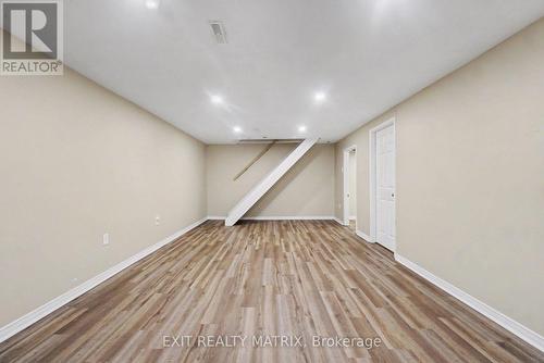 30 Bartley Crescent, Ottawa, ON - Indoor Photo Showing Other Room