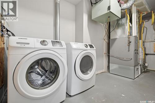 219 Ells Crescent, Saskatoon, SK - Indoor Photo Showing Laundry Room