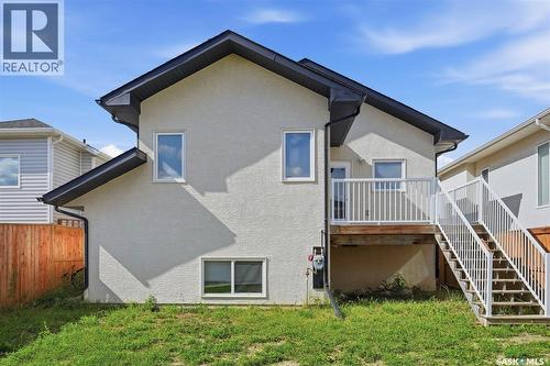 219 Ells Crescent, Saskatoon, SK - Outdoor With Exterior