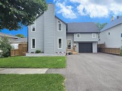 60 10th Street  Portage La Prairie, MB R1N 2P8