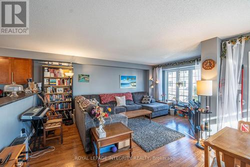 162 Fordham Private, Ottawa, ON 