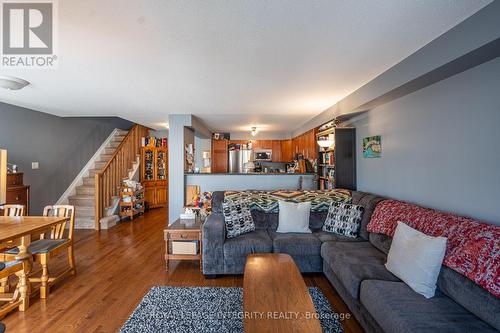 162 Fordham Private, Ottawa, ON 