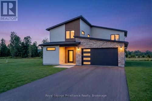 28 FRASER DRIVE  Quinte West (Sidney Ward), ON K0K 1E0