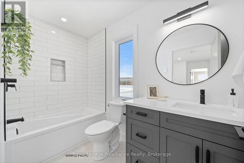 28 Fraser Drive, Quinte West (Sidney Ward), ON - Indoor Photo Showing Bathroom