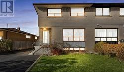 3 CLAYHALL CRESCENT  Toronto, ON M3J 1W5