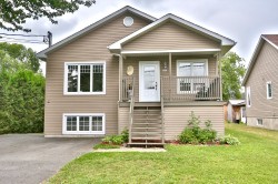 857  - 859 Rue Notre-Dame Acton Vale, QC J0H 1A0